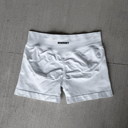 GHOST SCRUNCH SHORT