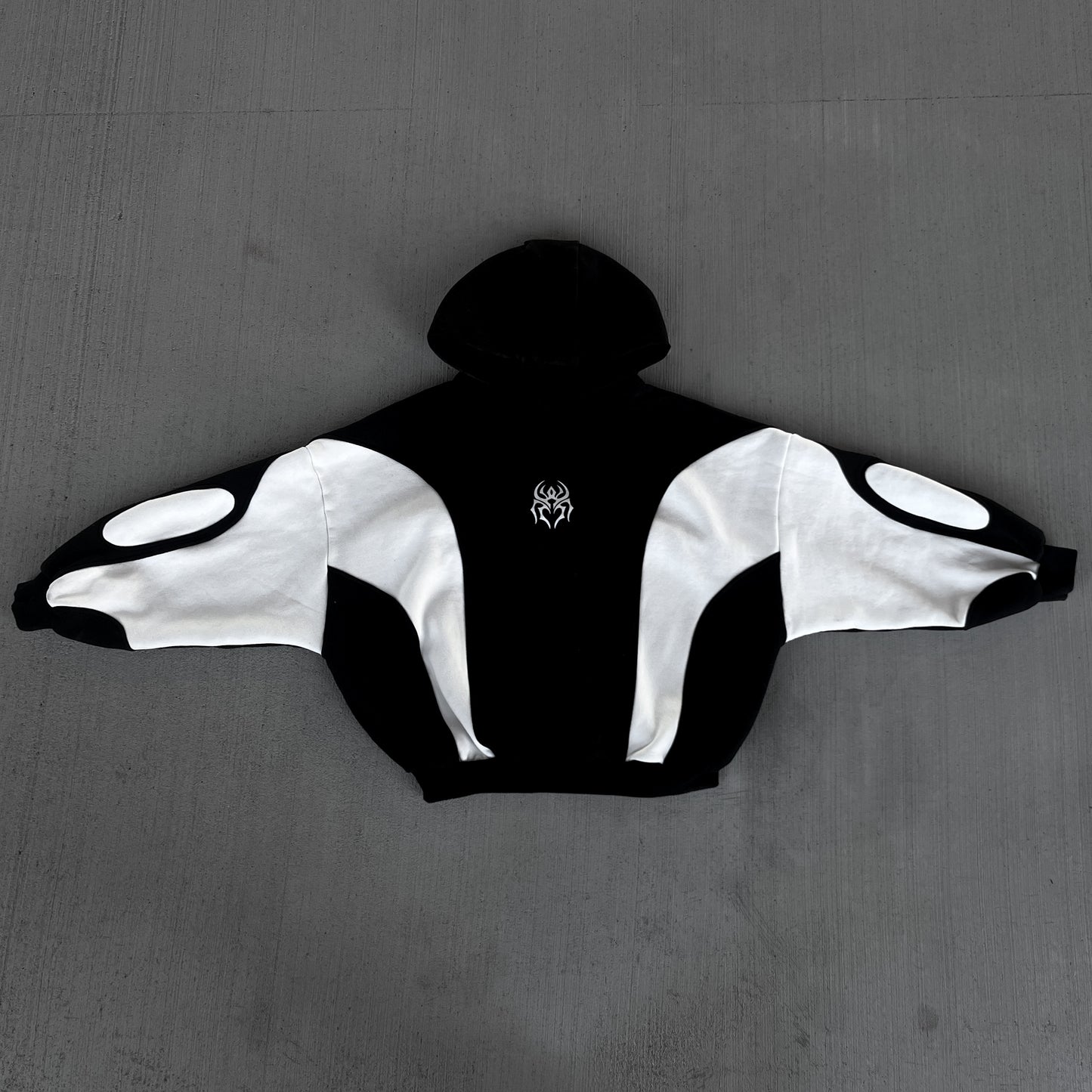 PRE-ORDER: CONTRAST HOODIE